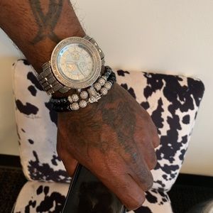 Handmade beaded bracelet